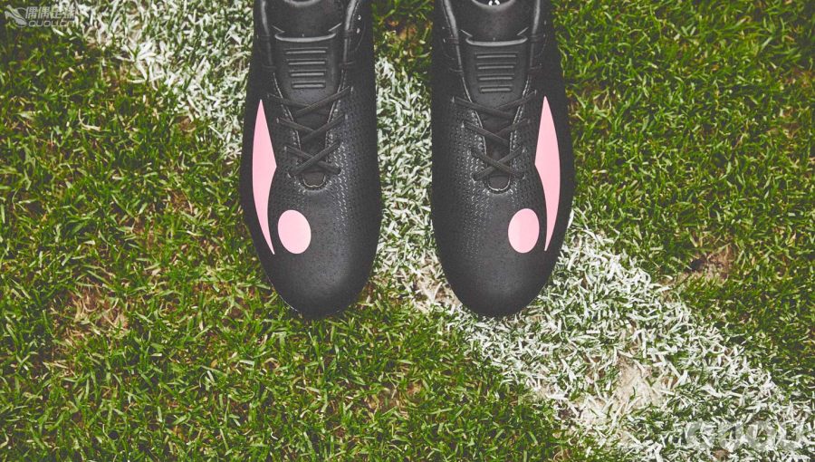 冷门实战测评–Concave Volt+足球鞋