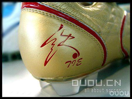 李宁足球鞋之铁系列足球鞋完整评测